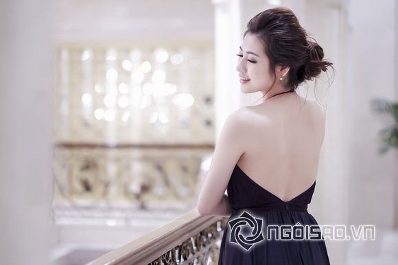 A hau tu anh,hoa hau viet nam 2012,tu anh khoe vai tran quyen ru,tu anh ngot ngao