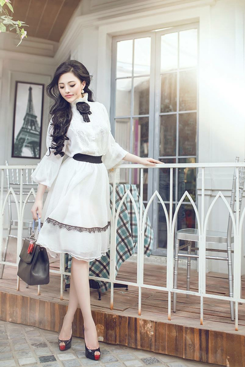 lan-anh-306-2-ngoisao 7 Lan Anh, Hoa khôi biển Lan Anh, Sao việt, Tin sao việt, Sao viet, Tin sao viet