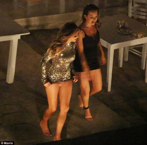 cựu giám khảo The X Factor,Nicole Scherzinger,sinh nhật của Nicole Scherzinger,Nicole Scherzinger bị tốc váy,Nicole Scherzinger say bí tỉ