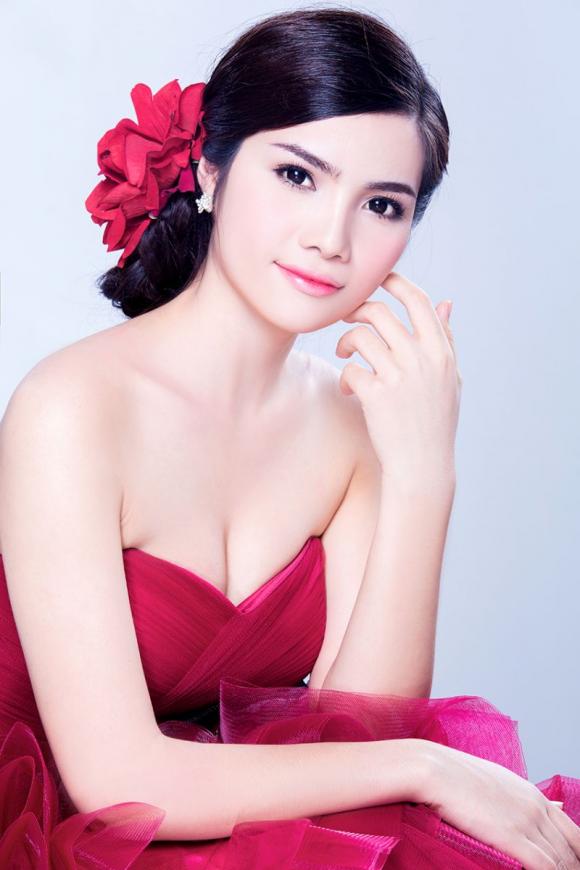 Miss thân thiện Hoàng Linh Nhung, Hoang Linh Nhung, Linh Nhung, miss linh nhung, Miss thân thiện từ cuộc thi thời trang và sắc đẹp nổi tiếng tại Việt Nam năm 2014.