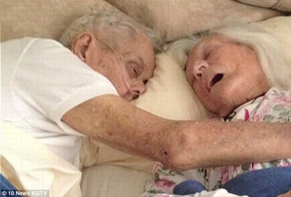cùng qua đời bên nhau, cặp vợ chồng gần 100 tuổi cùng qua đời bên nhau,  cặp vợ chồng gần 100 tuổi , cảm động, cộng đồng, tin ngôi sao