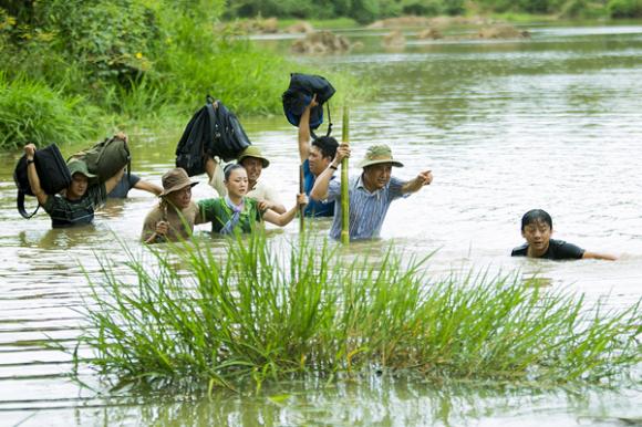 Lê Minh, đạo diễn Lê Minh, đạo diễn Lê Minh kể khó, đạo diễn Lê Minh làm phim về chiến tranh, Hận thù hóa giải, Thương Tín, Mỹ Duyên, Tấn Hoàng, Dương Cẩm Lynh, Đoàn Thanh Tài, Hùng Thuận