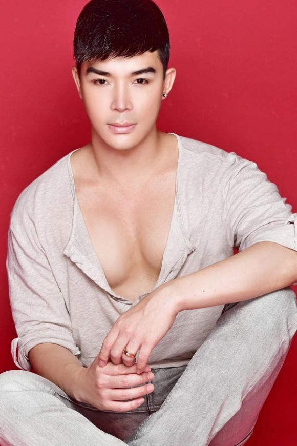 Nathan Lee, Ông hoàng Opera, Quý ông hát tình ca, Nathan Lee khoe ngực vạm vỡ, Nathan Lee đầy mê hoặc