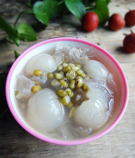 chè vải đậu xanh,cách làm chè vải đậu xanh,chè vải đậu xanh giải nhiệt mùa hè,món lạ chè vải đậu xanh
