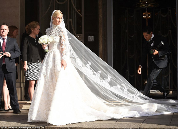 em gái Paris Hilton,váy cưới 1,7 tỷ của em gái Paris Hilton,Nicky,Paris Hilton 