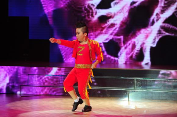 Minh Hằng, Nữ hoàng khiêu vũ 2012, Minh Hằng - Phan Hiển, Minh Hằng - Phan Hiển nhường nhịn Đoan Trang, Bước nhảy hoàn vũ nhí 2015, vòng Tuyển chọn 