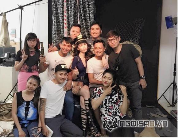 Ngọc Trinh, Ngọc Trinh làm nữ cảnh sát, Ngọc Trinh nữ cảnh sát, ngọc trinh chụp ảnh nữ cảnh sát, tin ngoi sao