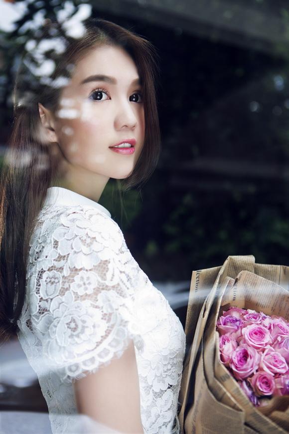 Ngoc trinh,nu hoang noi y ngoc trinh,ngoc trinh nu tinh,ngoc trinh phoi do tinh te,thoi trang ngoc trinh