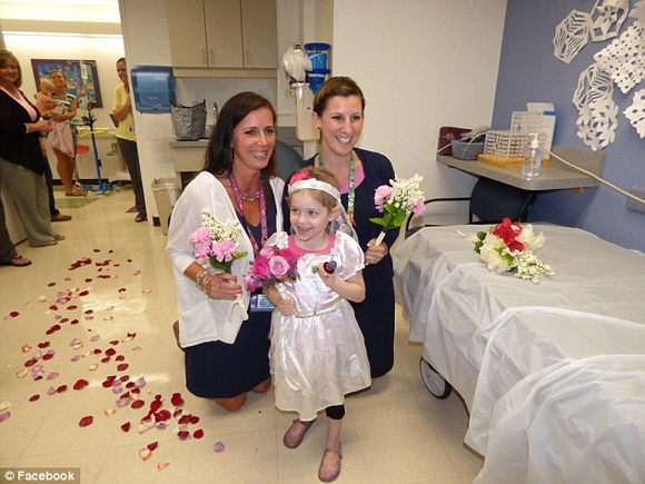 bé gái 4 tuổi mắc ung thư,Abby,bé gái 4 tuổi kết hôn với y tá,bé gái 4 tuổi điều trị bệnh ung thư,bé gái 4 tuổi hoàn thành ước nguyện