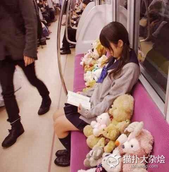 Cười bò với hình ảnh hài hước chỉ có trên tàu điện ở Nhật Bản, ảnh hài hước, ảnh cười, thư giãn, cười, tin ngôi sao