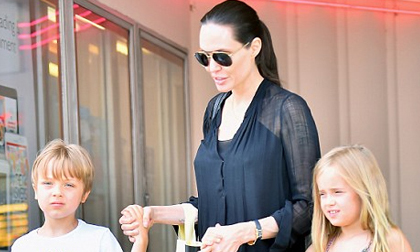 Angelina Jolie,nu dien vien Angelina Jolie,Brad Pitt,nam dien vien Brad Pitt,Angelina Jolie va Brad Pitt