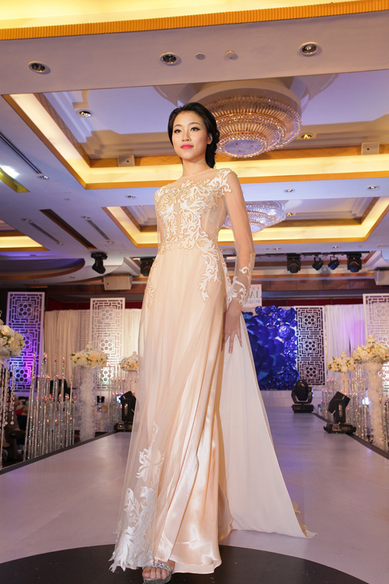 Sposa, sieu mau Ha Phuong, vay cuoi mua moi 2015, trien lam cuoi, Hà Phương