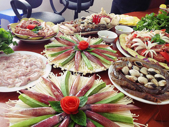 lẩu nướng,cách làm lẩu nướng,lẩu nướng thơm lừng hấp dẫn,lựa chọn thực phẩm tươi ngon làm lẩu nướng,khéo léo tẩm ướp gia vị lẩu nướng