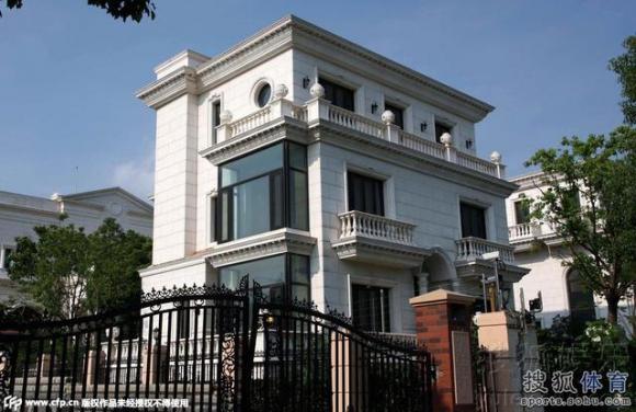 Ngôi sao võ thuật Lý Liên Kiệt bỏ hoang biệt thự tiền tỷ, Ngôi sao võ thuật Lý Liên Kiệt,  Lý Liên Kiệt, sao hoa ngữ, tin ngôi sao, nhà sao