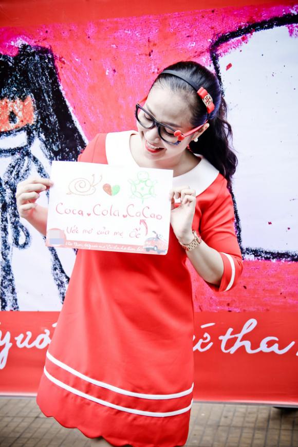Ốc Thanh Vân, vợ chồng Ốc Thanh Vân, gia đình Ốc Thanh Vân, Ốc Thanh Vân đeo nhầm kính, Ốc Thanh Vân trổ tài vẽ tranh, Ốc Thanh Vân vẽ tranh tặng chồng con