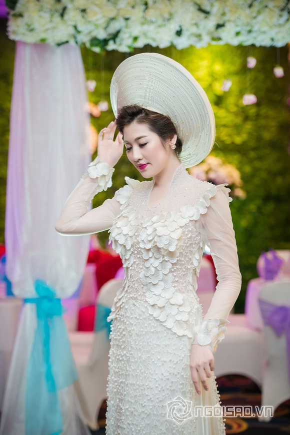 A hau tu anh,a hau viet nam 2012,hoa hau viet nam 2012,tu anh lam co dau xinh dep tuyet tran,tu anh tham gia le hoi cuoi