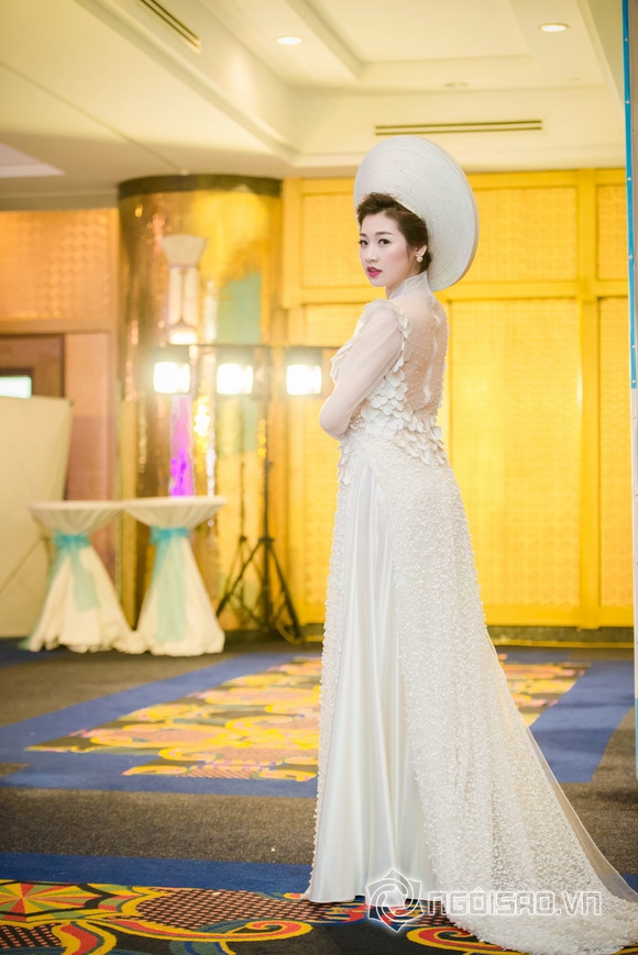 A hau tu anh,a hau viet nam 2012,hoa hau viet nam 2012,tu anh lam co dau xinh dep tuyet tran,tu anh tham gia le hoi cuoi