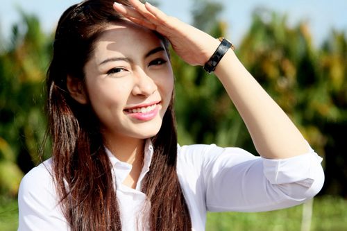 Đặng Thu Thảo, Hoa hậu Đại dương Đặng Thu Thảo, Đặng Thu Thảo lấn sân sang điện ảnh, Đặng Thu Thảo đóng phim điện ảnh 20 tỷ đồng, Điệp vụ chân dài