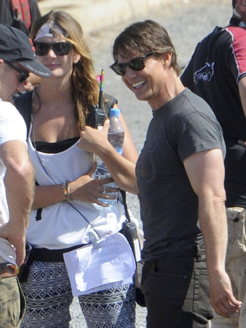 Tom Cruise,Tom Cruise hẹn hò nữ trợ lý trường quay,Emily Thomas,nữ trợ lý Emily Thomas,Katie Holmes