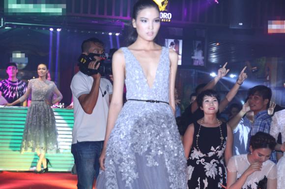 Chà Mi, gái quê Chà Mi, Á quân Vietnam's Next Top Model, Chà Mi tự tin khoe thân hình cò hương, Chà Mi lộ vòng một khiêm tốn