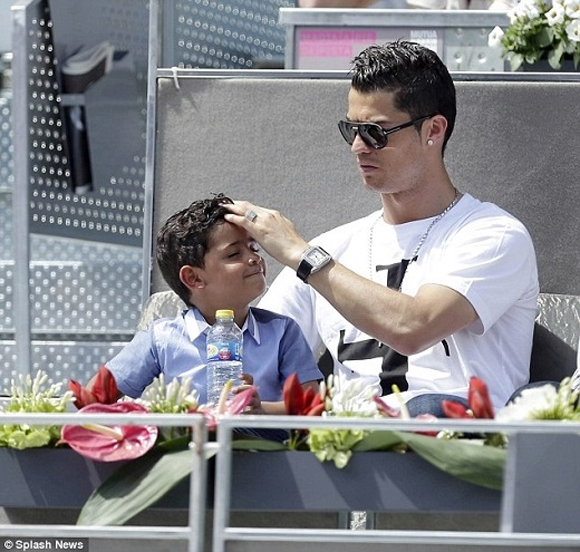 Cristiano Ronaldo,người phụ nữ sinh con cho Cristiano Ronaldo,con trai Cristiano Ronaldo,Cristiano Ronaldo Jr