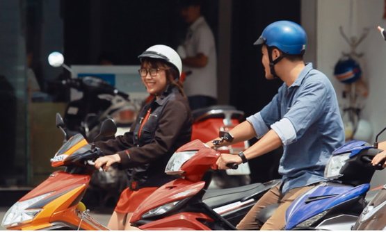 Bảng quảng cáo độc, quảng cáo lạ, quảng cáo nút giao thông