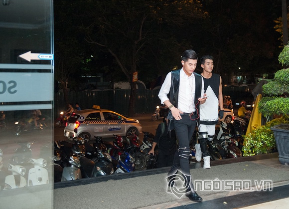 Noo phuoc thinh,ca si noo phuoc thinh,noo phuoc thinh tai xuat thu do,noo phuoc thinh nhu hoang tu,noo phuoc thinh gay bao voi khan gia ha thanh