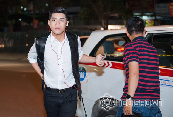 Noo phuoc thinh,ca si noo phuoc thinh,noo phuoc thinh tai xuat thu do,noo phuoc thinh nhu hoang tu,noo phuoc thinh gay bao voi khan gia ha thanh