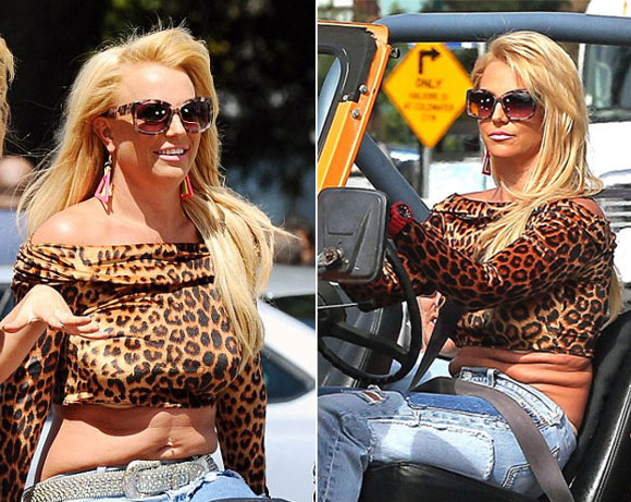Britney Spears,Britney Spears khoe dáng,Britney Spears diện bikini,Britney Spears bụng béo, Britney Spears bất ngờ thon gọn