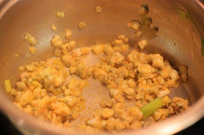 canh hến nấu dưa cải chua,vào bếp với món canh hến nấu dưa cải chua,canh hến nấu dưa cải chua ngon,canh hến nấu dưa cải chua rẻ,canh hến nấu dưa cải chua ngày hè