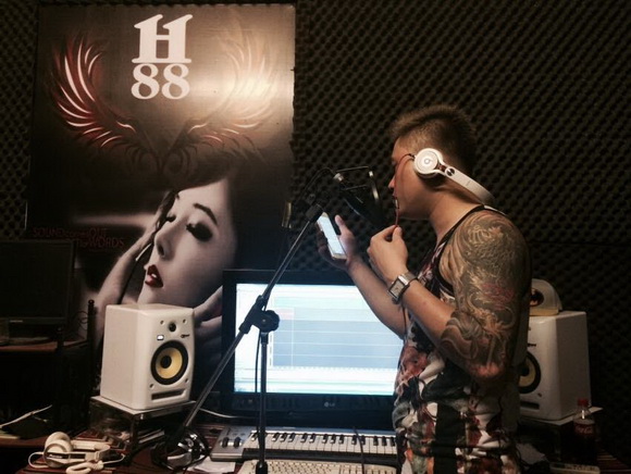 Dj hung 88,dj trang moon,hung 88 su phu cua trang moon,thay cua dj tit,dj noi tieng ha thanh