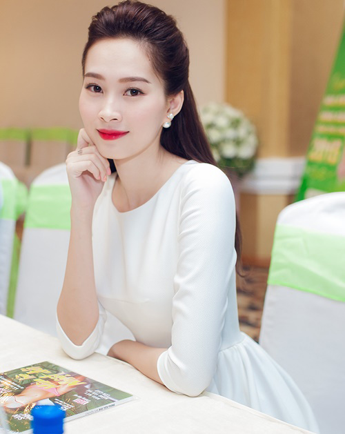 Đặng Thu Thảo, Hoa hậu Việt Nam 2012, Hoa hậu Đặng Thu Thảo, người đẹp Bạc Liêu, Đặng Thu Thảo sẽ lập gia đình trước 30 tuổi