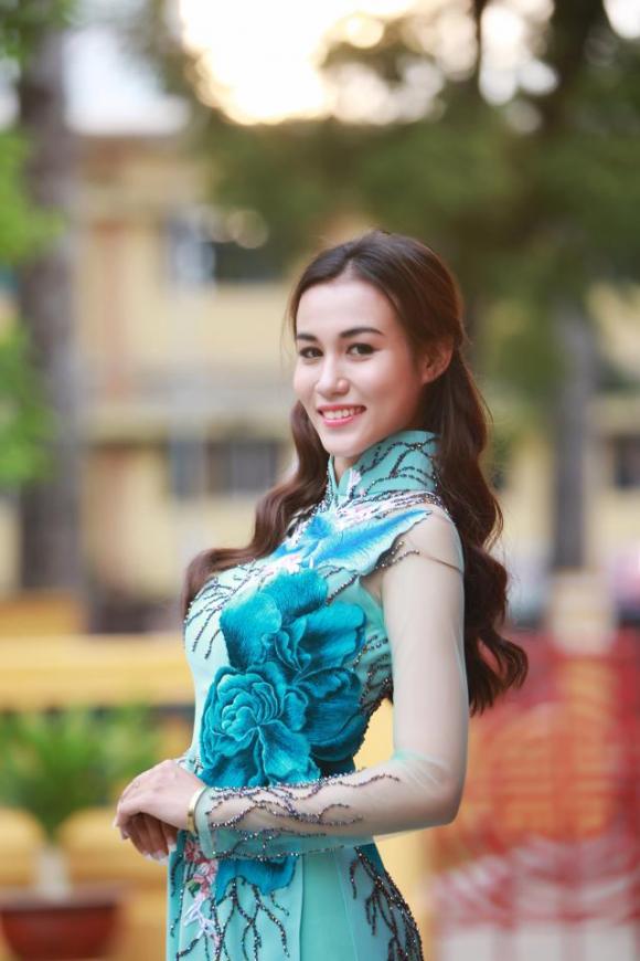 Kim Ngân, diễn viên Kim Ngân, Kim Ngân với cuộc thi hoa hậu hoàn vũ 2015