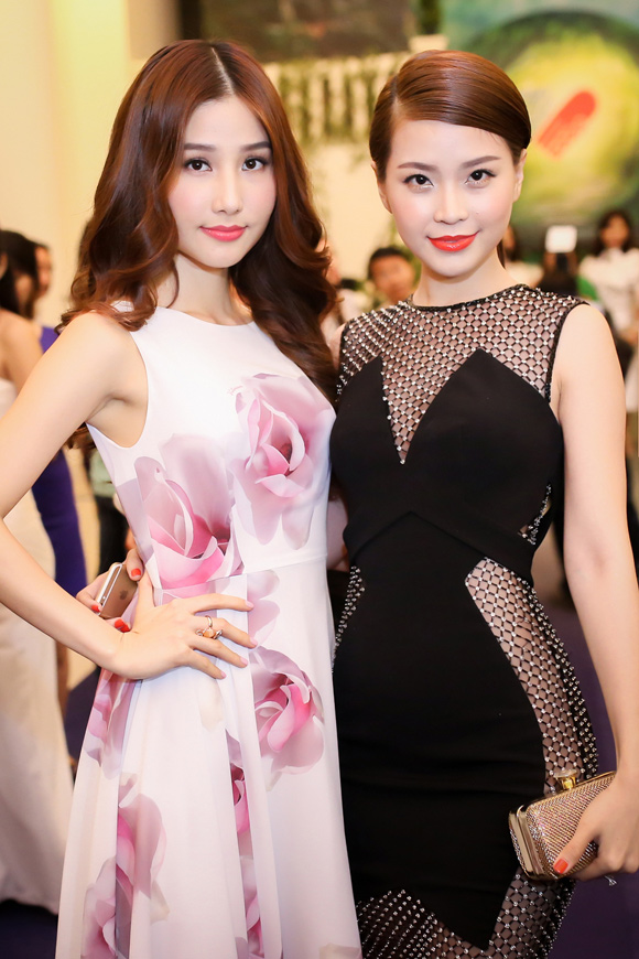 Diễm Trang, Á hậu Diễm Trang, Á hậu Diễm Trang hở bạo, Á hậu Diễm Trang sexy với váy xuyên thấu