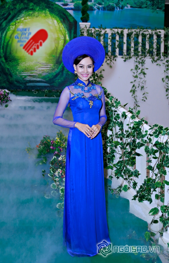 Á hậu Kim Duyên, Kim Duyên, Á hậu Việt Nam toàn cầu Kim Duyên, người đẹp và lòng nhân ái, a hau Kim Duyen, Kim Duyen, nhà thiết kế Hoàng Minh Hà