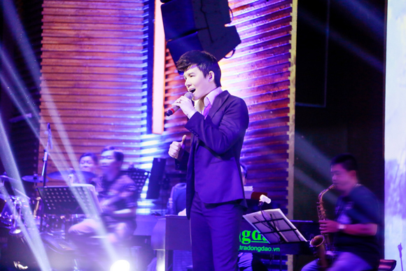 Nathan Lee, ca sĩ Nathan Lee, Ông hoàng Opera, Nathan Lee bị tai nạn chấn thương cột sống, Nathan Lee tất bật chạy show
