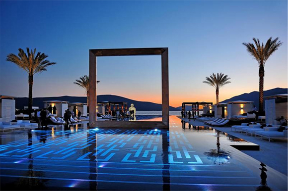 khách sạn có hồi bơi đẹp,hồ bơi đẹp nhất thế giới,Regent Porto Montenegro,Belle Mont Farm,Belmond Hotel Caruso,Welk Resorts' Sirena del Mar
