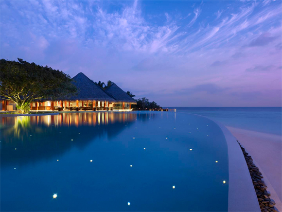 khách sạn có hồi bơi đẹp,hồ bơi đẹp nhất thế giới,Regent Porto Montenegro,Belle Mont Farm,Belmond Hotel Caruso,Welk Resorts' Sirena del Mar