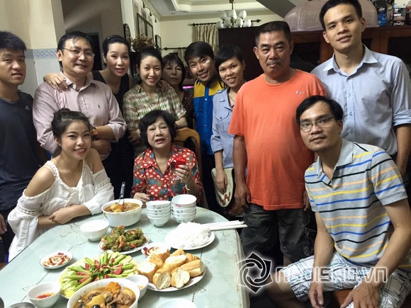 mẹ Trịnh Kim Chi, Trịnh Kim Chi, Trịnh Kim Chi mừng sinh nhật mẹ, diễn viên Trịnh Kim Chi, tin ngôi sao, mẹ Trịnh Kim Chi đẹp, tin ngoi sao, me Trinh Kim Chi