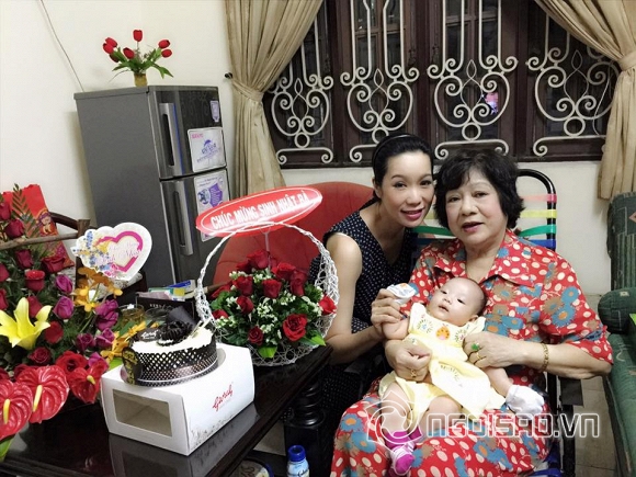 mẹ Trịnh Kim Chi, Trịnh Kim Chi, Trịnh Kim Chi mừng sinh nhật mẹ, diễn viên Trịnh Kim Chi, tin ngôi sao, mẹ Trịnh Kim Chi đẹp, tin ngoi sao, me Trinh Kim Chi