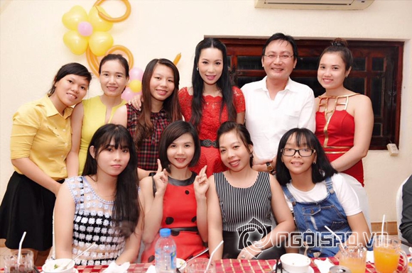 trinh kim chi, trinh kim chi sinh nhat, a hau trinh kim chi, trinh kim chi xinh con, hanh phuc cua trinh kim chi, anh trinh kim chi, trinh kim chi quyen linh, tin tuc sao