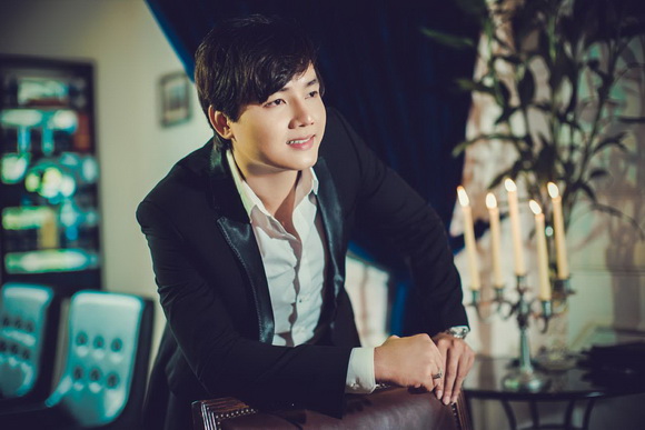 Ca si quang hieu,ca si nhac xua quang hieu,quang hieu hai ngoai,quang hieu ve nuoc lap nghiep,quang hieu phat hanh san pham moi