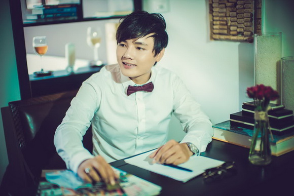 Ca si quang hieu,ca si nhac xua quang hieu,quang hieu hai ngoai,quang hieu ve nuoc lap nghiep,quang hieu phat hanh san pham moi