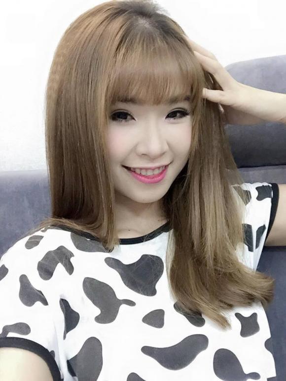 Khởi My đi ăn 3 khoi my, khoi my di an, ca si khoi my, ca si khoi my di an, khoi my di an 2/9, khoi my di an o coco5, tin tuc sao