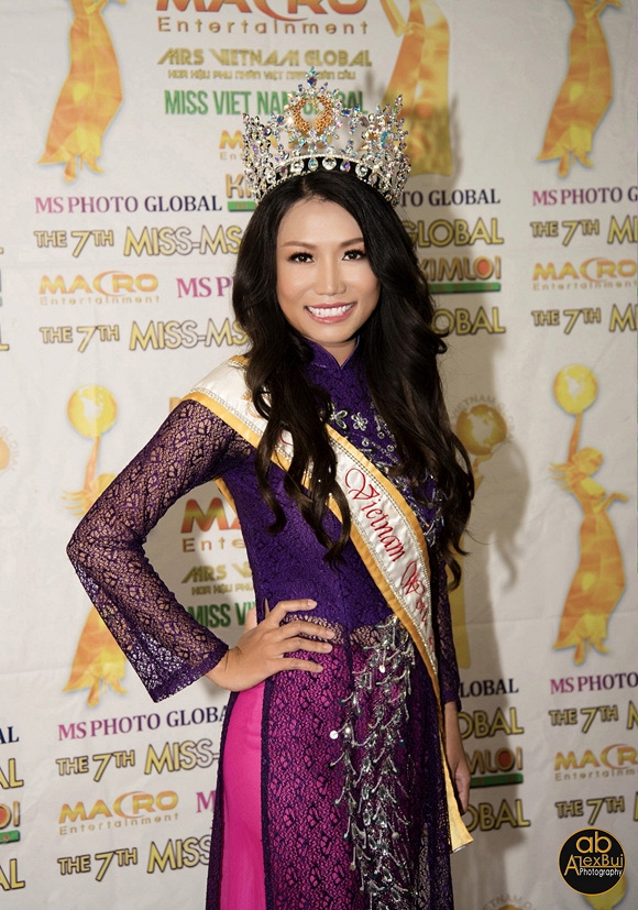Kelly Trang Trần,  Hoa hậu Toàn cầu qua ảnh 2015, Kelly Trang Tran