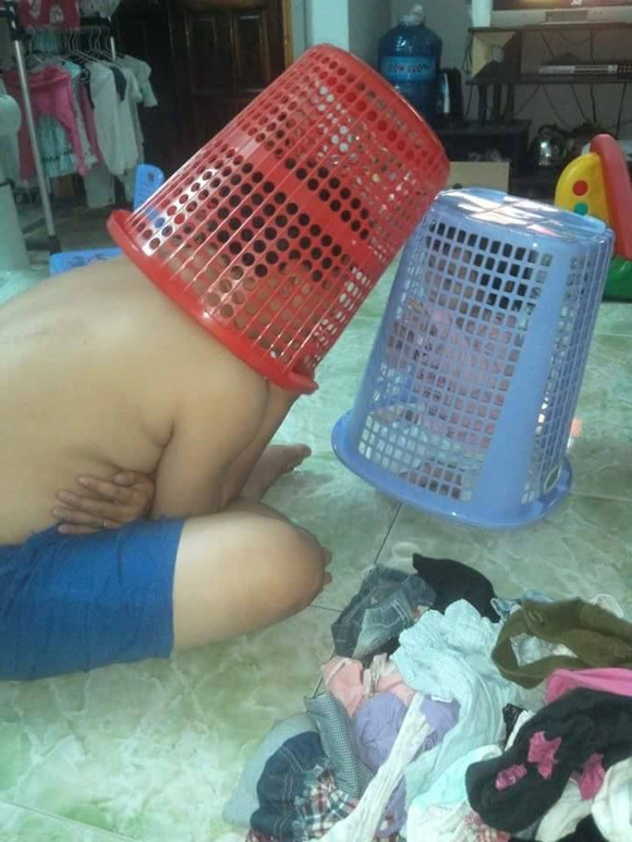 cách chăm con bá đạo của bố,bố chăm con khi mẹ vắng nhà,chùm ảnh cách chăm con của bố,bật cười trước cách chăm con của bố,bố chăm con khác mẹ