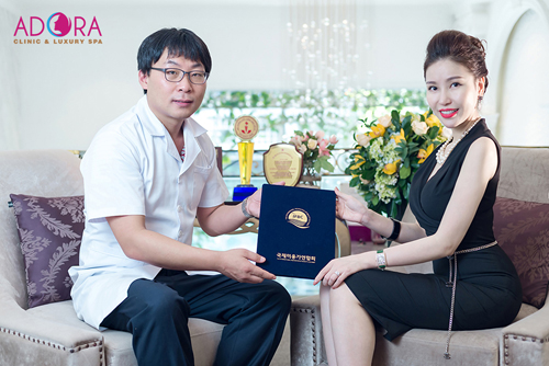 Lam Cúc, Xu hướng phun xăm đỉnh cao Châu Á, Adora spa