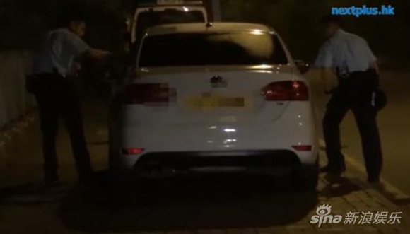 kiều nữ TVB,Hà Ngạo Nhi,kiều nữ TVB vui vẻ với tình mới trong xe hơi,kiều nữ TVB phớt lờ bồ già U80,kiều nữ TVB vui vẻ 4 tiếng đồng hồ,sao Hoa ngữ