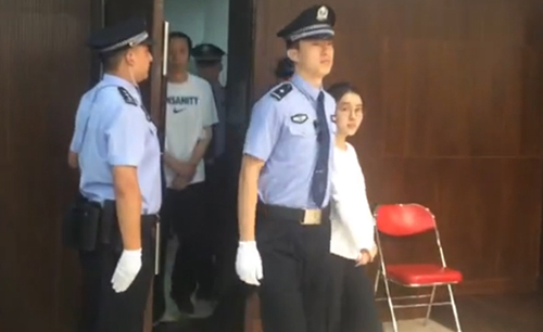 người mẫu bán dâm,Quách Mỹ Mỹ,người mẫu bán dâm mệt mỏi ra tòa,người mẫu bán dâm tổ chức đánh bạc,người mẫu bán dâm tổ chức cá độ,sao Hoa ngữ