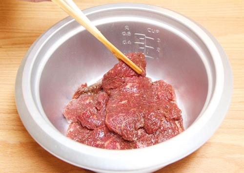 Thịt bò, thịt bò khô, cách làm thịt bò khô, làm thịt bò khô, làm thịt bò khô bằng nồi cơm điện